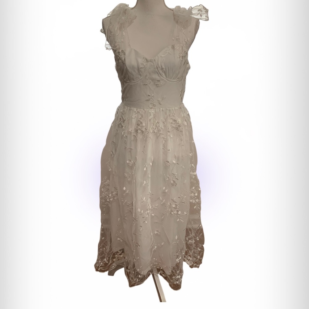 Elegant Ivory Lace Midi Dress